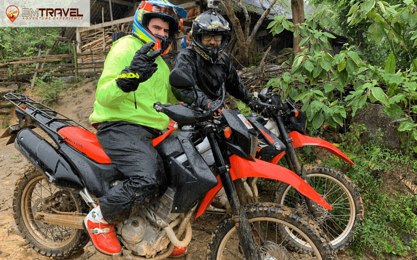 Sapa o Ninh Binh by Motorcycle