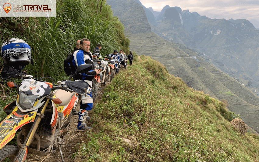 Ma Pi Leng Pass - Ha Giang to Ban Gioc Waterfall Dirt Bike Tour 4 Days