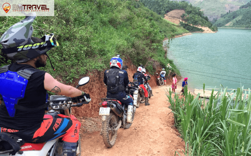 Dong Van - Meo Vac - Bao Lac- crossing Nho Que River