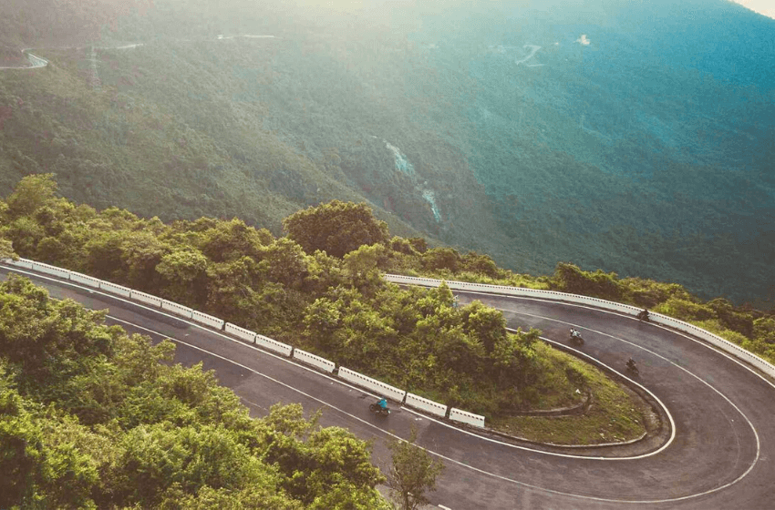 About Hai Van Pass Motorbike Route